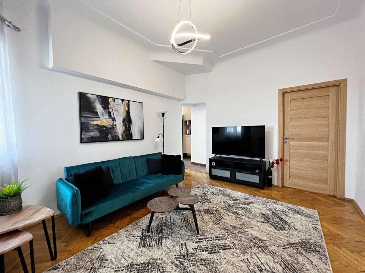 View - Luxury - Sanador Victoriei דירה *